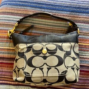 COACH purse hardly used very clean!